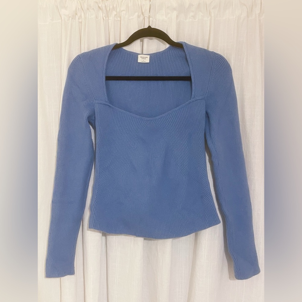 Abercrombie & Fitch Slim Long-Sleeve Portrait Neck Top